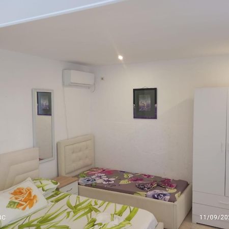 Durres Beach Rooms Εξωτερικό φωτογραφία