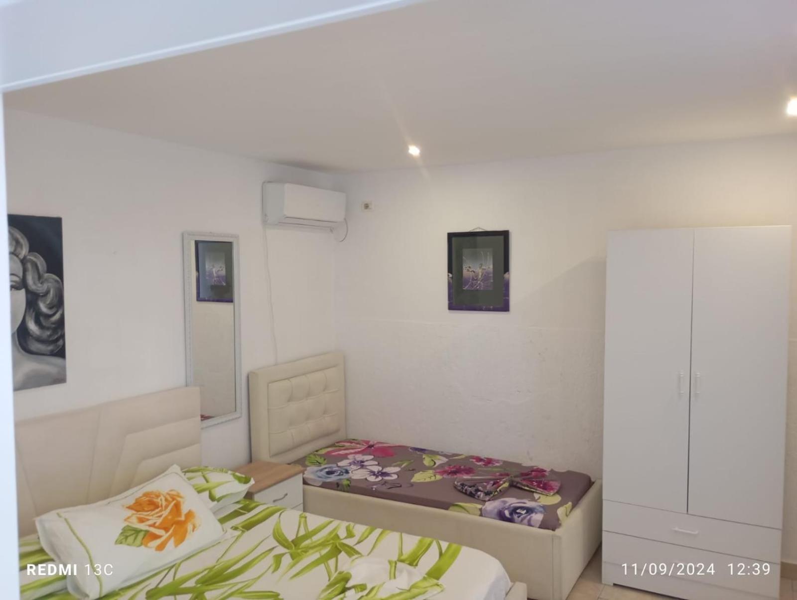Durres Beach Rooms Εξωτερικό φωτογραφία